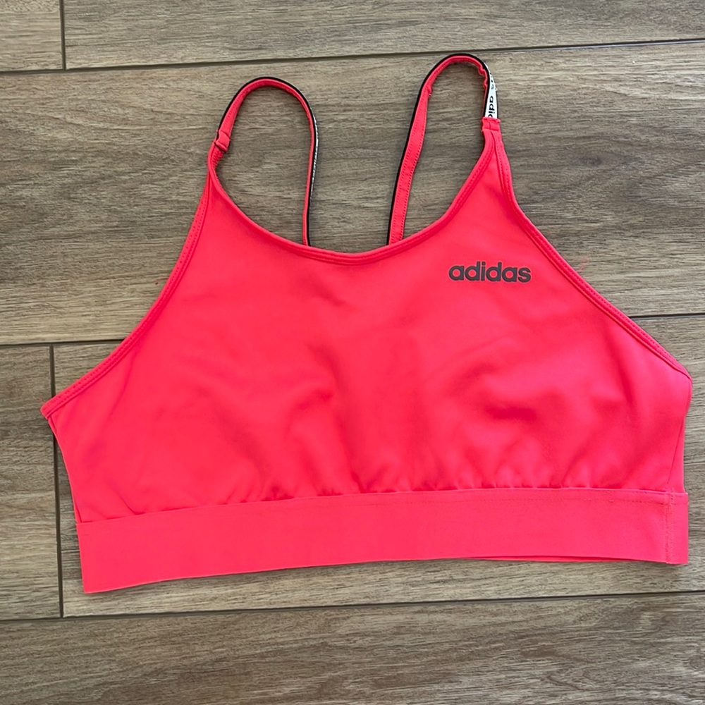 *Brand New* Women’s Adidas Sports Bra, Racerback in bright Coral, Size XL